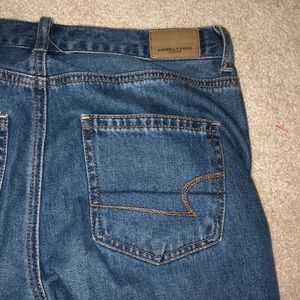 American Eagle Mom Jeans